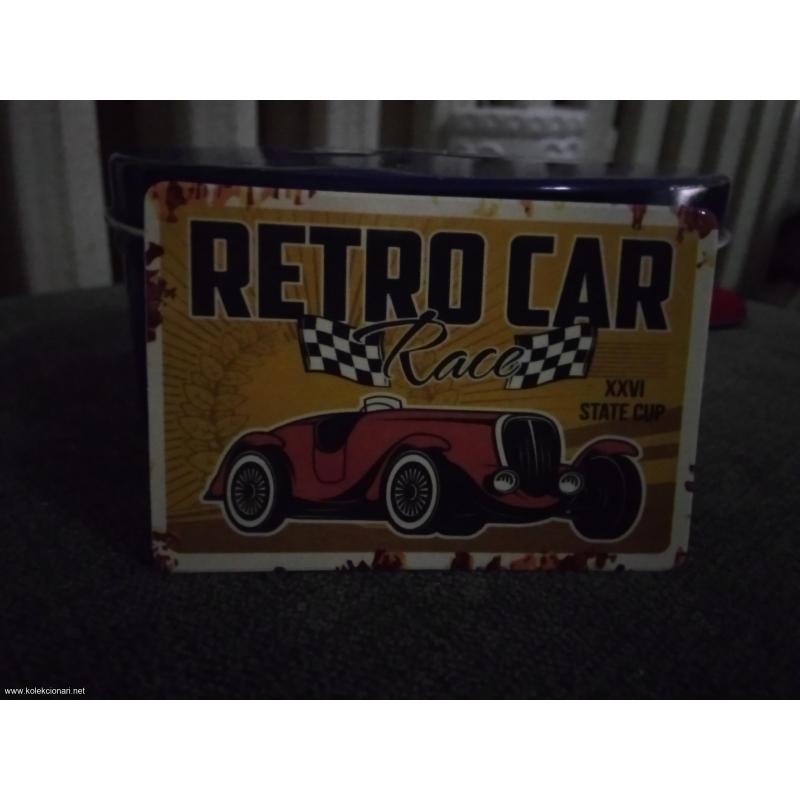 Retro car race nalepnica