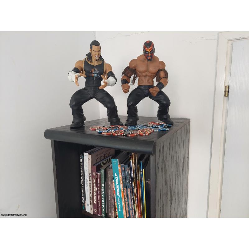 Dve figure 35cm (14inch) WWE 2005 & CHIPZ WWE 2008