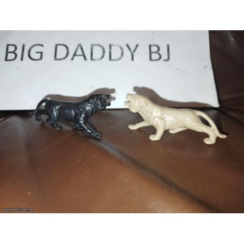 Divlje životinje - EX YU igračke - KAO NOVA - Crni lav - RARE