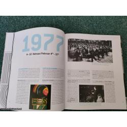 Sanjati otvorenih očiju 1971-2011 monografija FEST-a